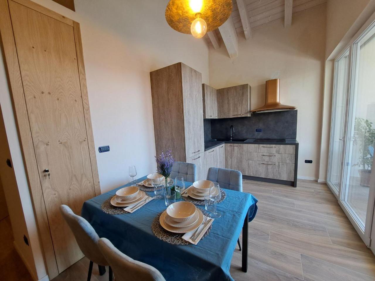 Tassullo La Via Dei Castelli Apartments מראה חיצוני תמונה