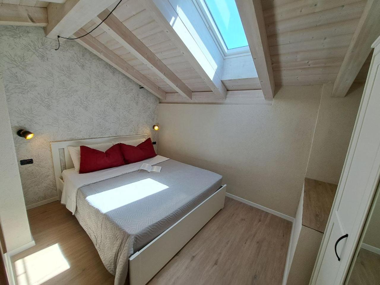Tassullo La Via Dei Castelli Apartments מראה חיצוני תמונה
