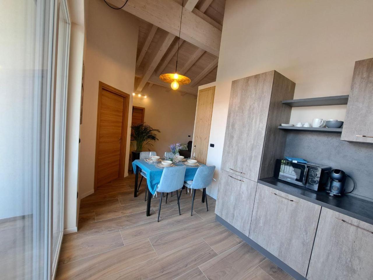 Tassullo La Via Dei Castelli Apartments מראה חיצוני תמונה