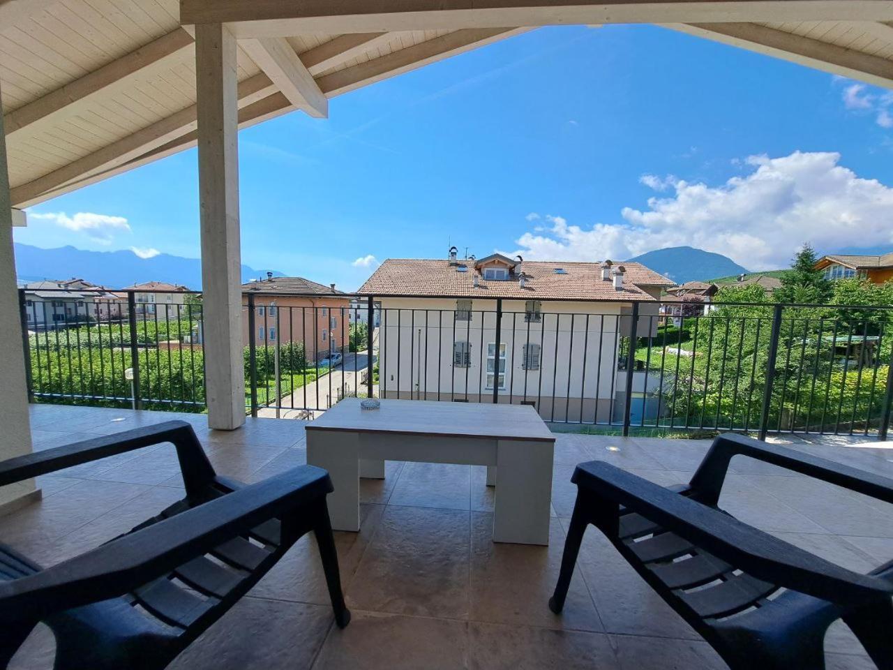 Tassullo La Via Dei Castelli Apartments מראה חיצוני תמונה