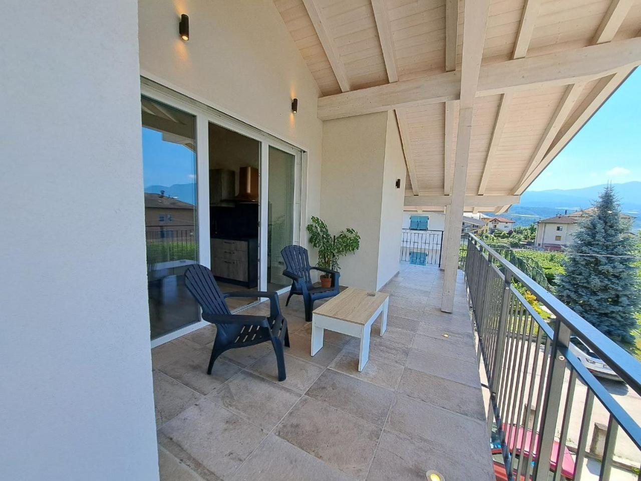 Tassullo La Via Dei Castelli Apartments מראה חיצוני תמונה