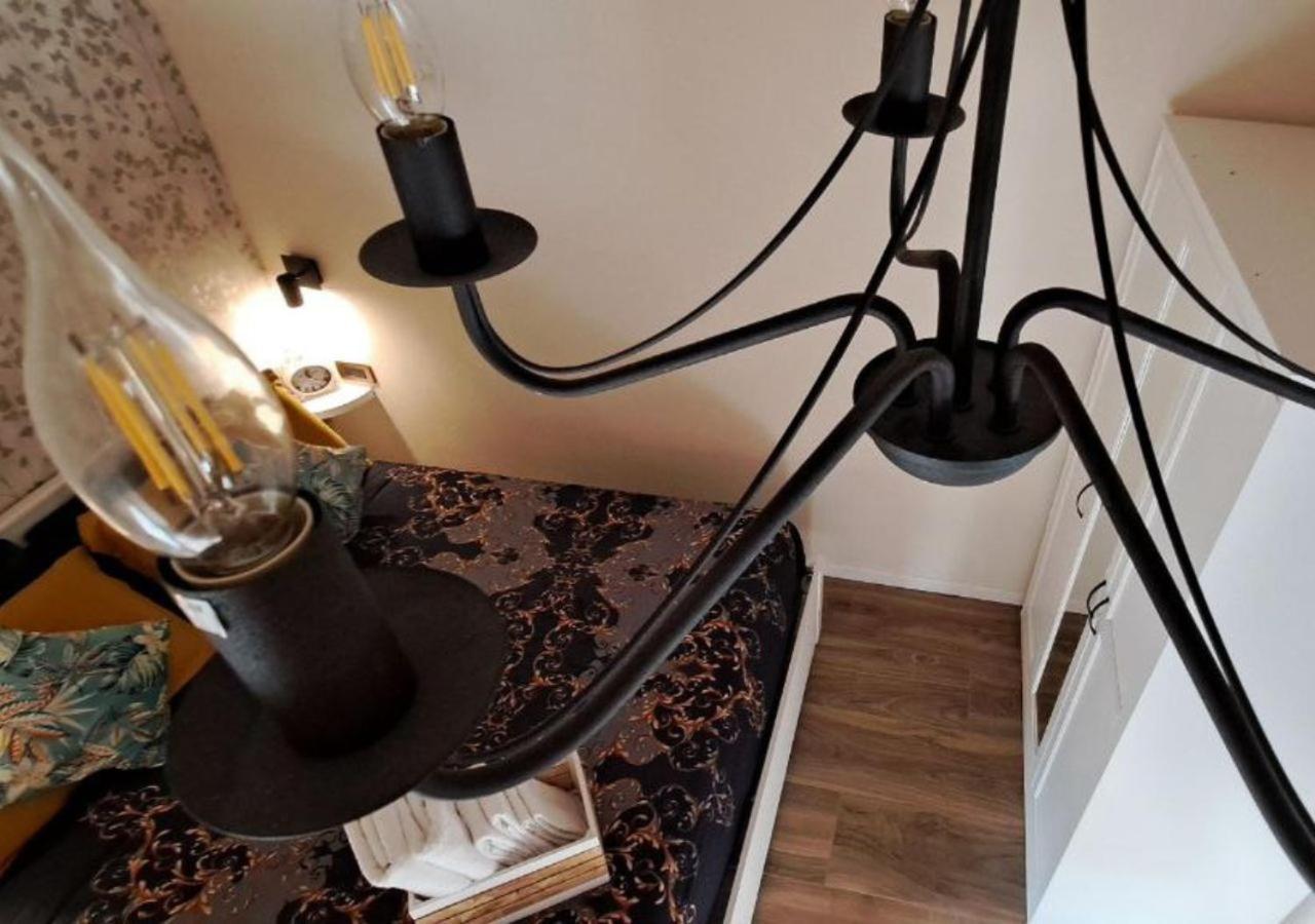 Tassullo La Via Dei Castelli Apartments מראה חיצוני תמונה