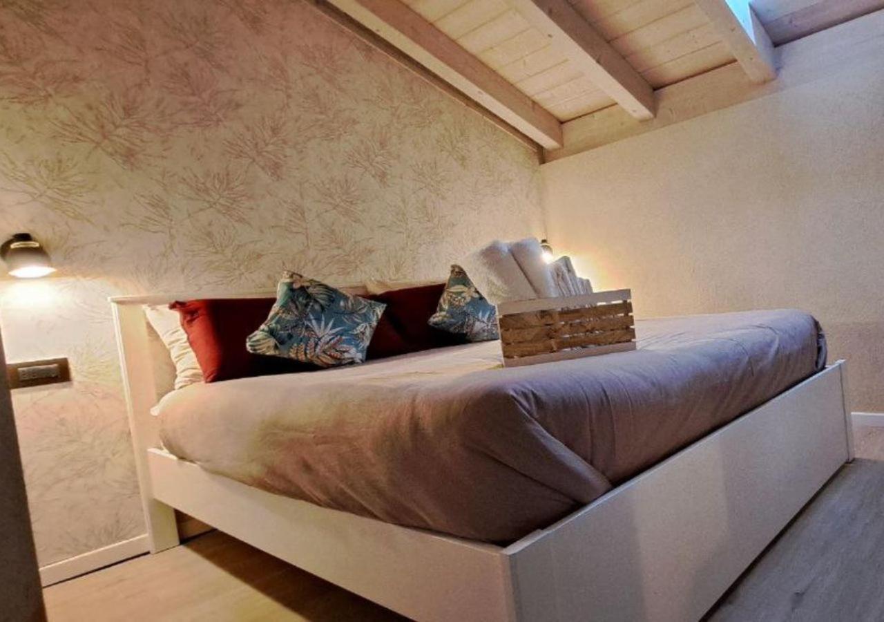 Tassullo La Via Dei Castelli Apartments מראה חיצוני תמונה